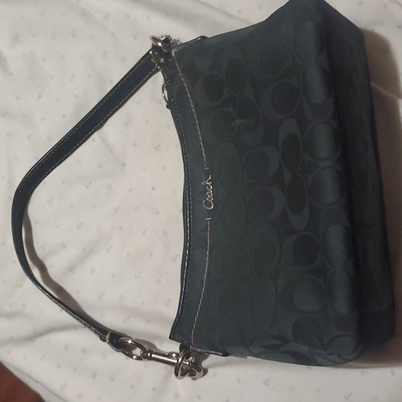 coach purse , black in color - Picture 3 of 3